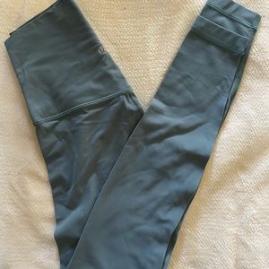 Lululemon align super high rise 28” size 4